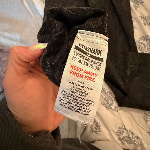 Gymshark Black Snake-Print Leggings - Picture 4 of 4